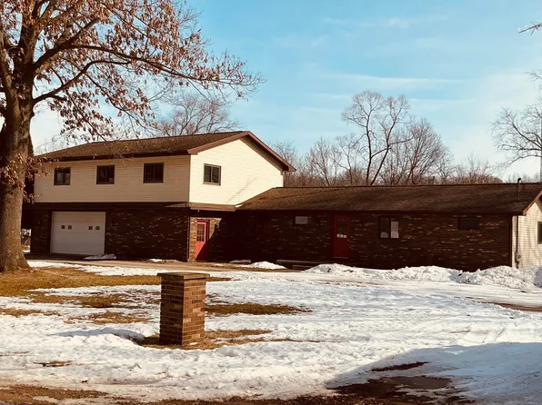 7551 Dobson Rd, Jonesville, MI 49250