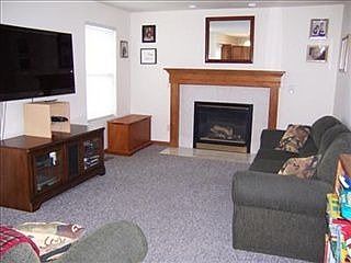 2nd image of 6364 Glenmont Dr