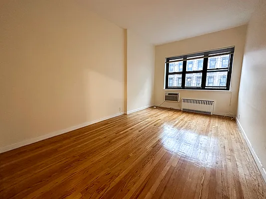 Rented by Highline Residential | media 10