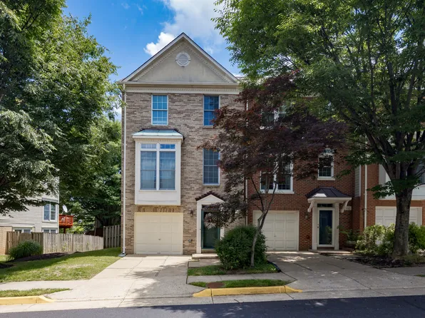 3945 Kathryn Jean Ct, Fairfax, VA 22033