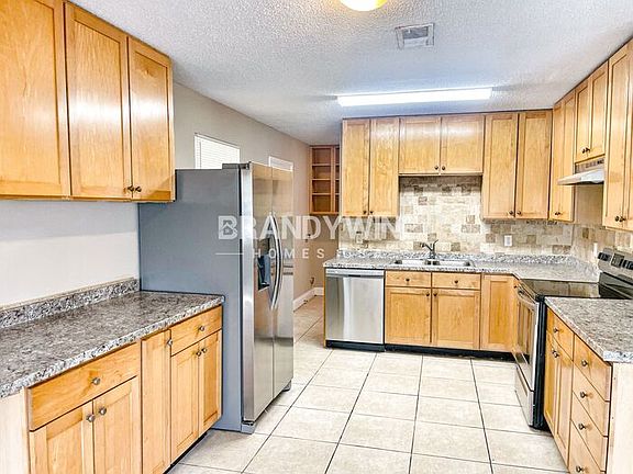 3rd image of 6435 Cooper Ln