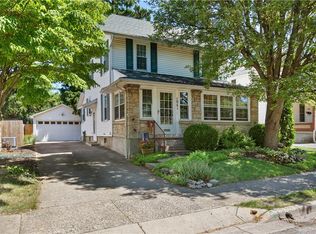 1041 E Maple Ave, Miamisburg, OH 45342