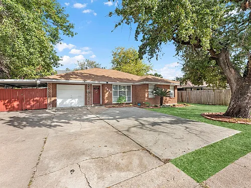 7938 Hammerly Blvd Photo 1