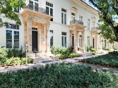 647 Almeria Ave, Coral Gables, FL, 33134