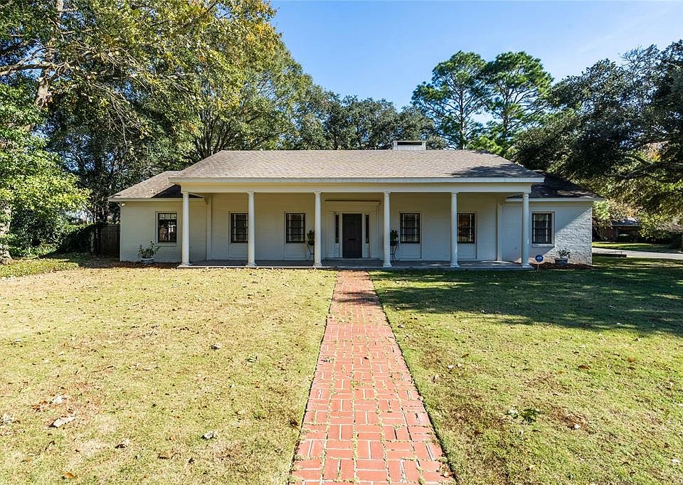 1st image of 3143 Pinehurst Dr