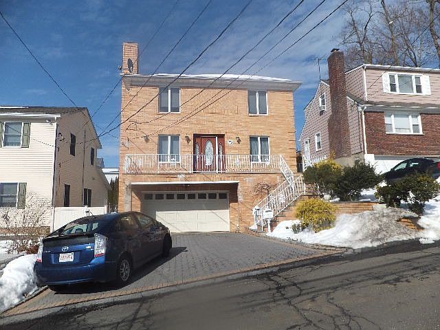 1st image of 173 Woodside Ave #2
