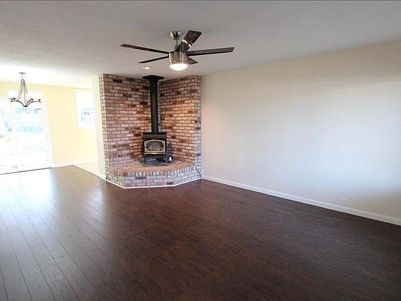 5th image of 1055 Tabor Ave