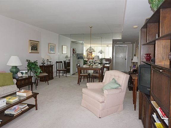 3rd image of 5130 Brittany Dr S APT 105