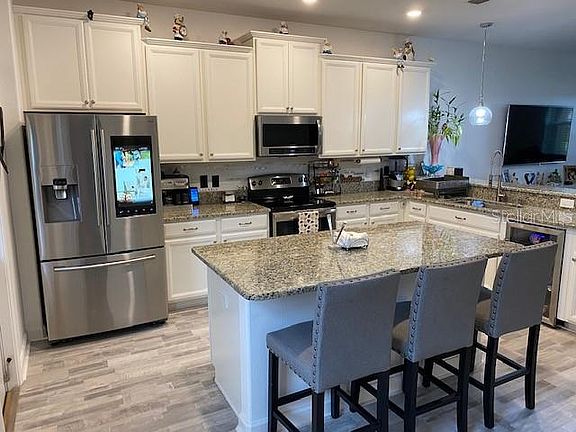 3rd image of 14921 Driftwater Dr