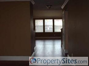 3rd image of 2829 Laurel Oak Dr