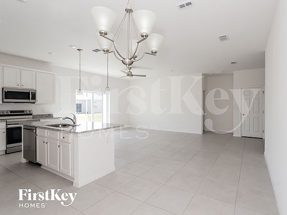 4th image of 519 Crown Rose Dr