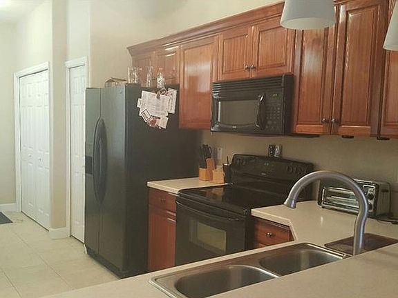 3rd image of 5354 Neil Dr