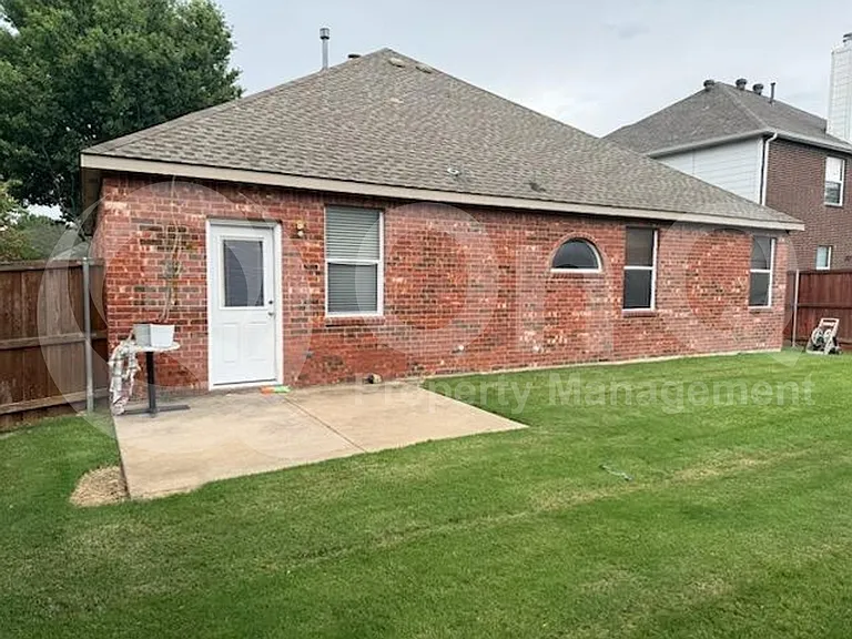 6513 Cartier Ct — Photo 18