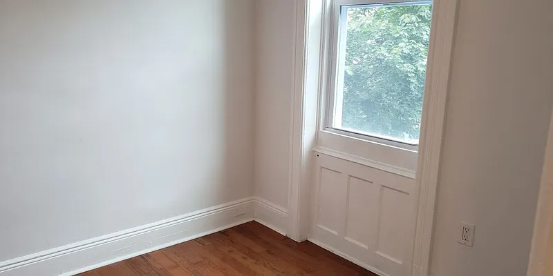 Rented by MCR Realty | media 7