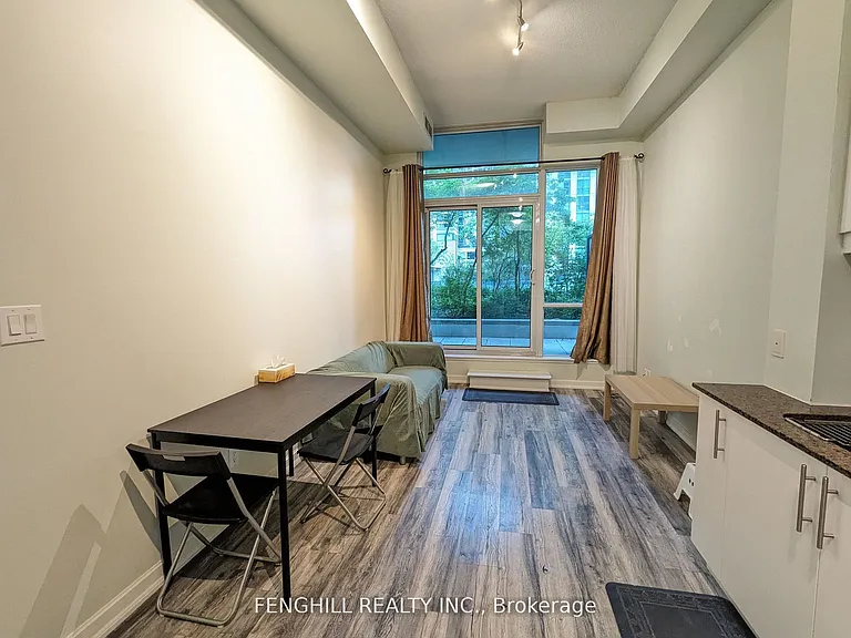 33 Bay St #209 — Photo 3