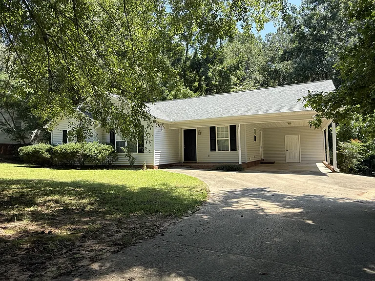 367 Templeton Dr — Photo 1