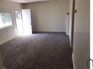 8302 B St, Oakland, CA