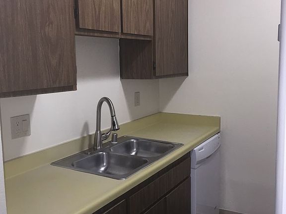 5th image of 1202 E 6th St APT 07
