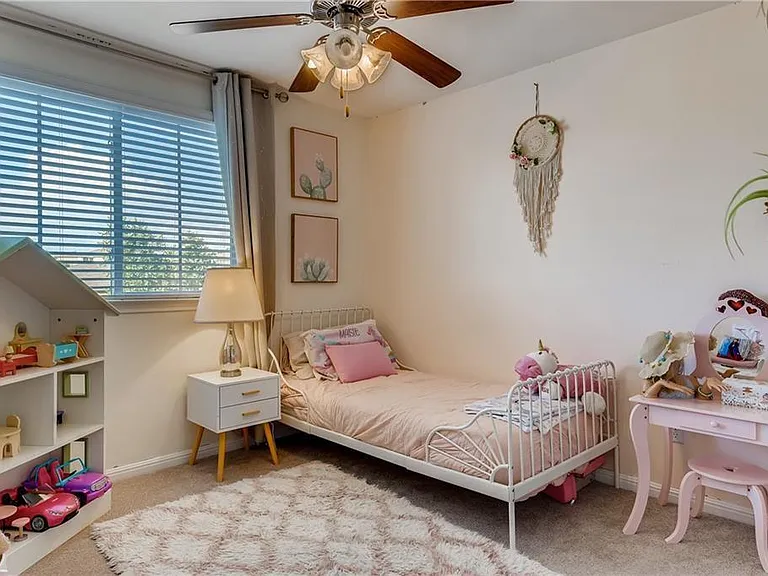 221 Purple Martin Ave — Photo 18