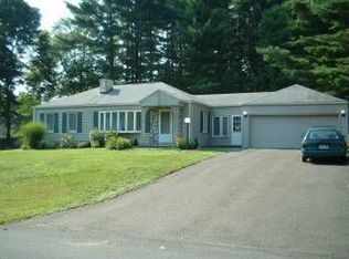45 Edgewater Rd, Agawam, MA 01001