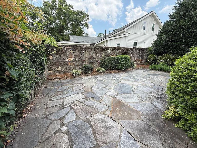 112 Cedar St — Photo 17