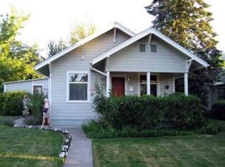 548 C St, Ashland, OR 97520