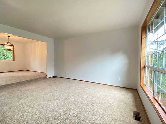 5th image of 21445 130th Ave SE