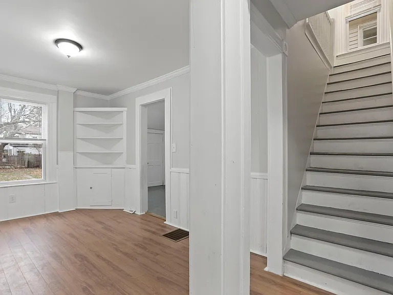 393 Huntington St — Photo 20