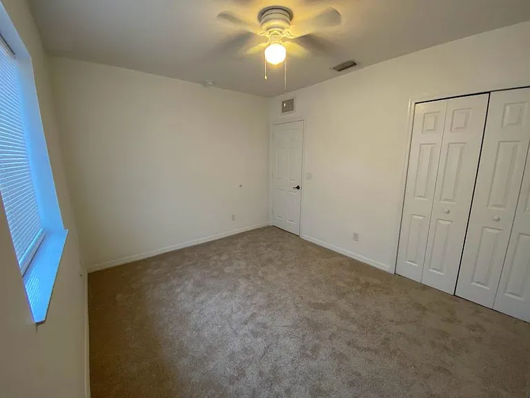 9634 Roundstone Cir — Photo 13