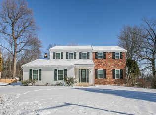 910 Mystic Ln, Norristown, PA 19403