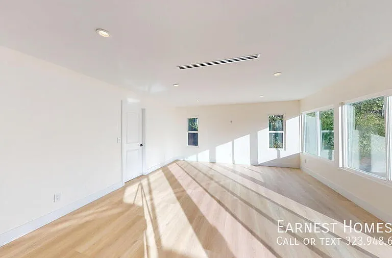4455 Deanwood Dr — Photo 15
