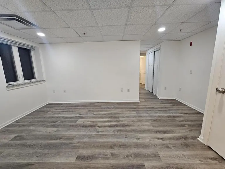 218 N Main St #1 — Photo 8