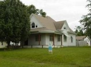 604 E 5th St, Cameron, MO 64429
