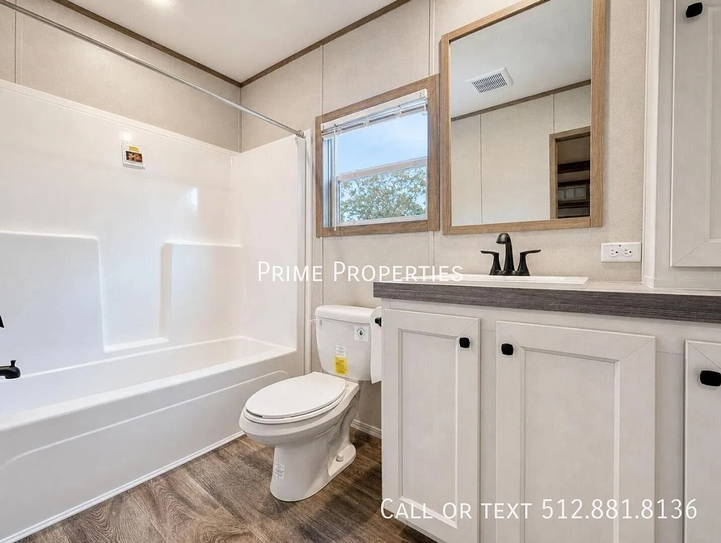 Comfortable SingleStory Mobile Home in Austin — Photo 3