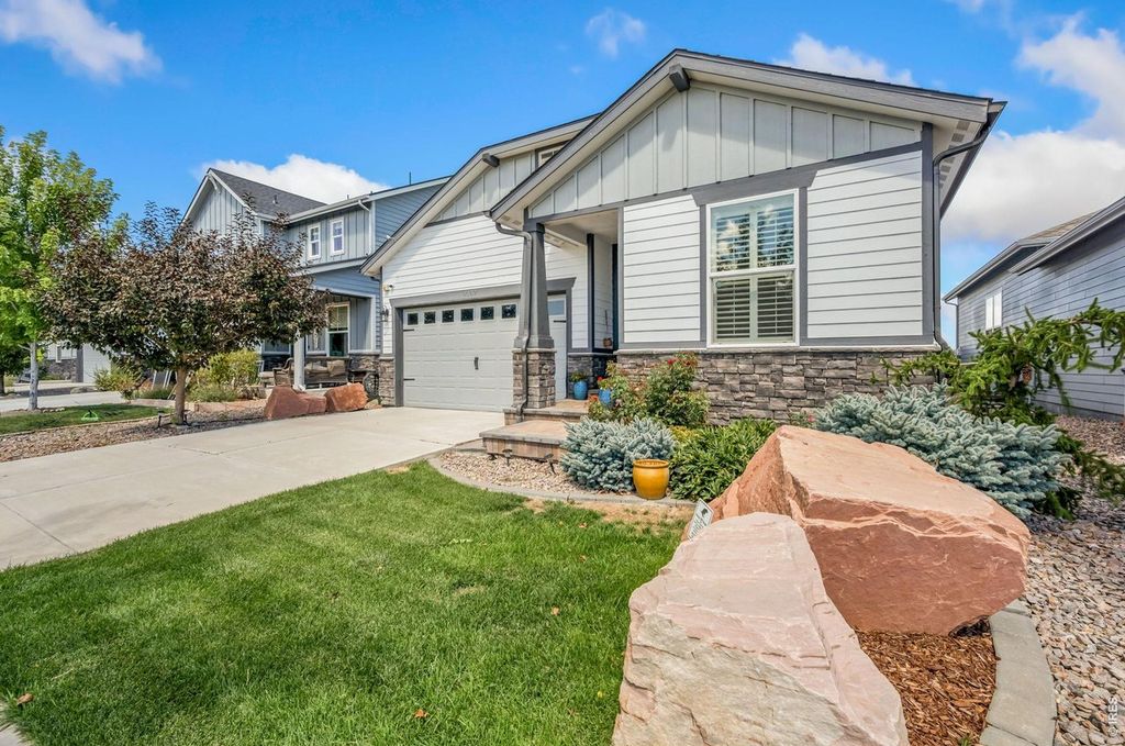 4347 Bluffview Dr