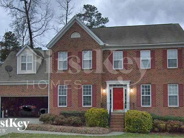 6313 Willowdell Dr — Photo 1