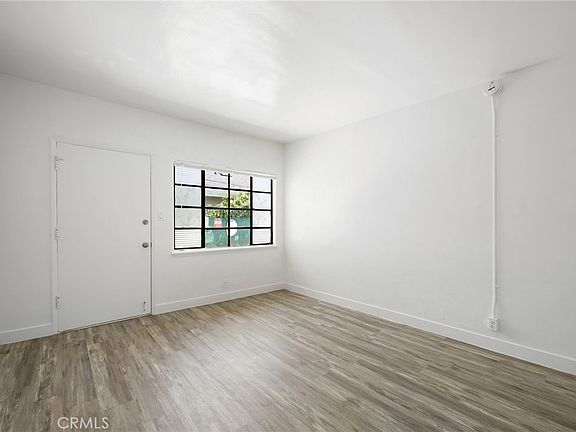 4th image of 3247 Fletcher Dr #1/4