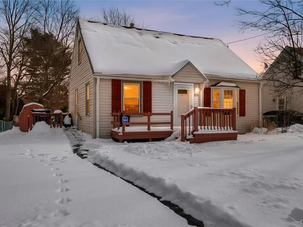 313 Academy Pl, Syracuse, NY 13207