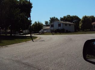 9317 Sheridan Ave N, Brooklyn Park, MN 55444