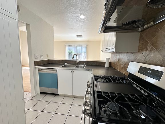 5th image of 3594 Windsong St