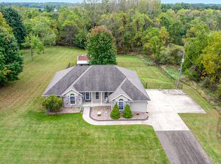 5423 N Lake Rd, Clarklake, MI 49234