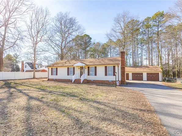 404 Evanrude Ln, Sandston, VA 23150