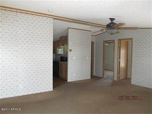 3rd image of 103 E Michelle Dr