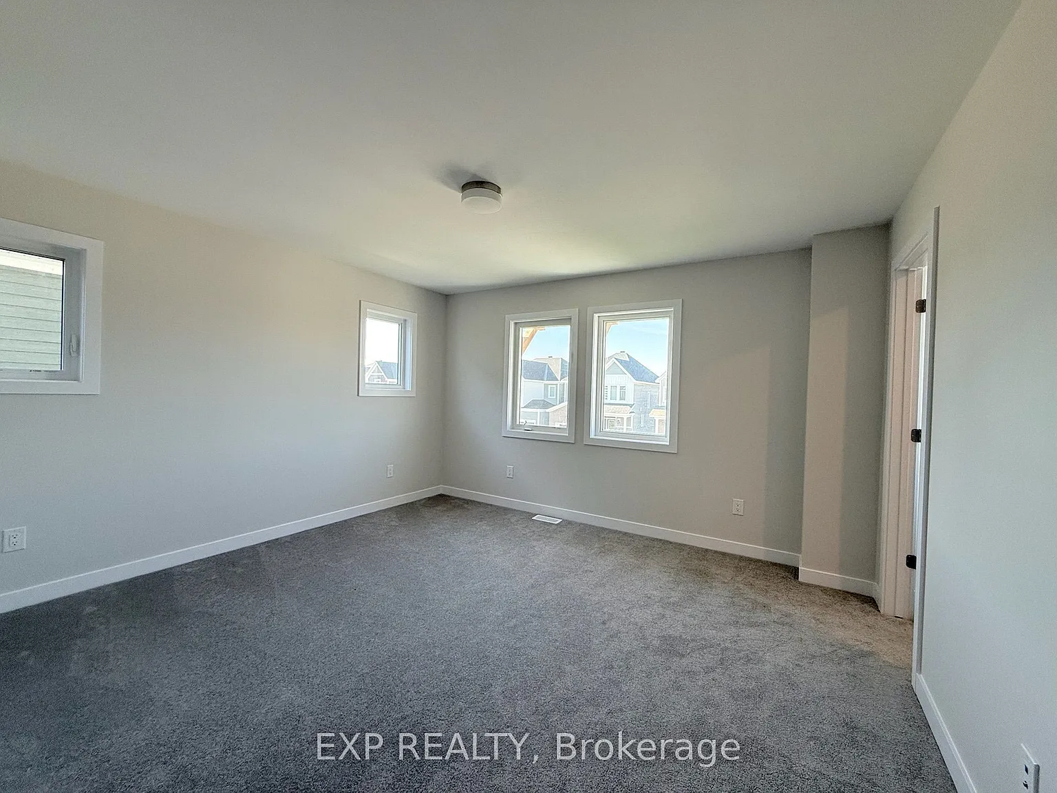 3 bed, $2,495 — Photo 4