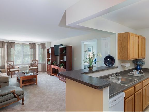 Model Dining Room and Ktchen