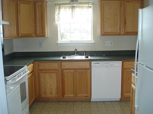 2nd image of 173C Fairfield Dr