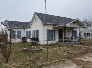 101 Maple St, Stoutland, MO 65567