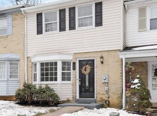 1922 Abbey Ln, Hagerstown, MD 21740