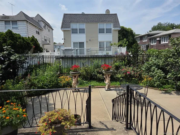 1516 215th Street, Bayside, NY 11360