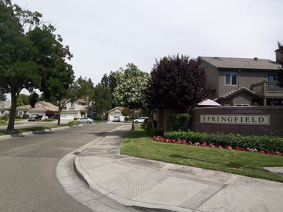 3rd image of 10782 Pleasant Valley Cir